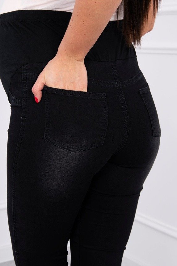 mustad teksapüksid tagant