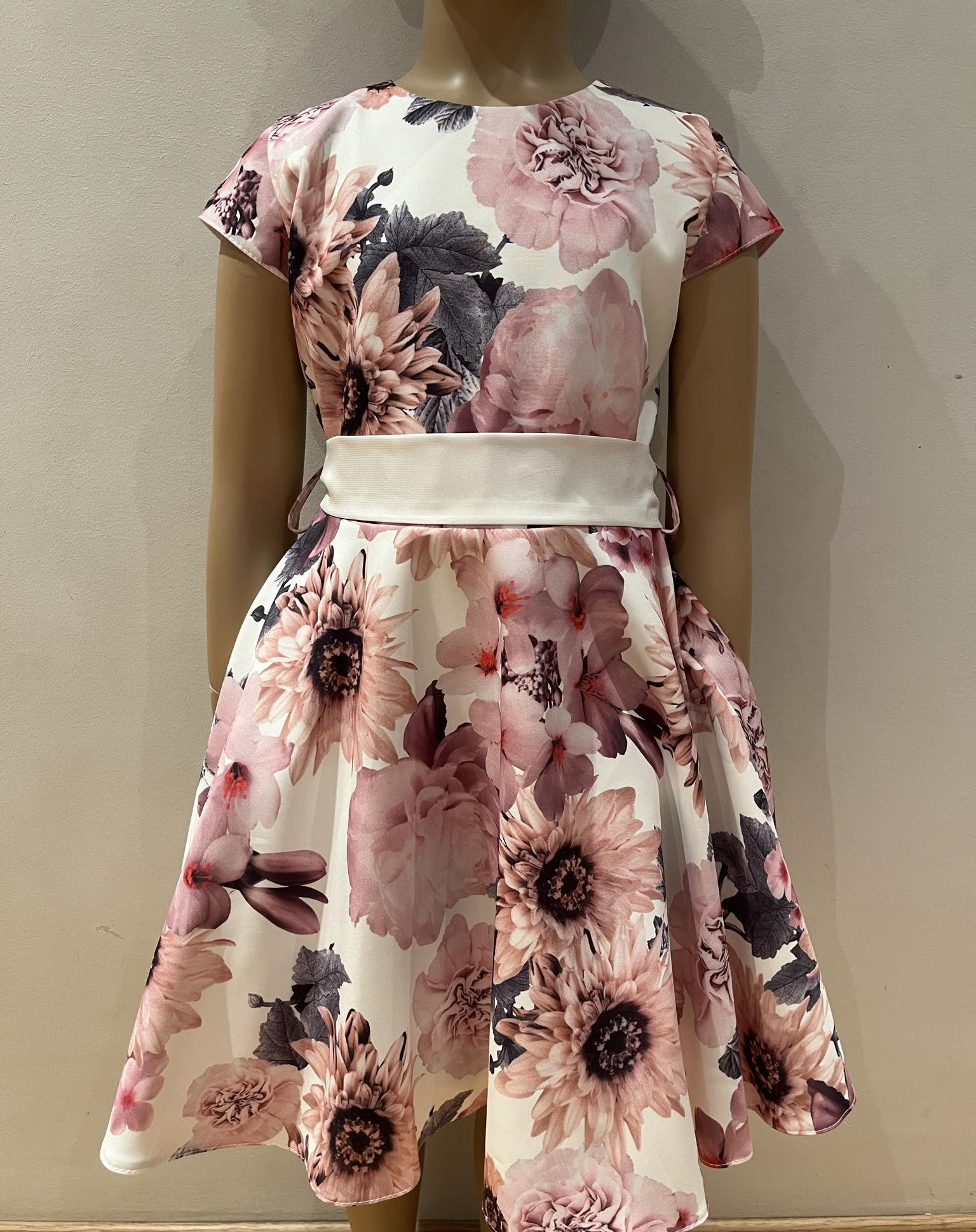 934401d4-da15-4701-aac4-881c82cbe38b